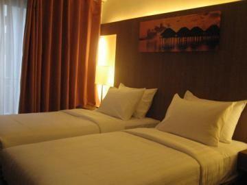 Crown Regency Courtyard Resort