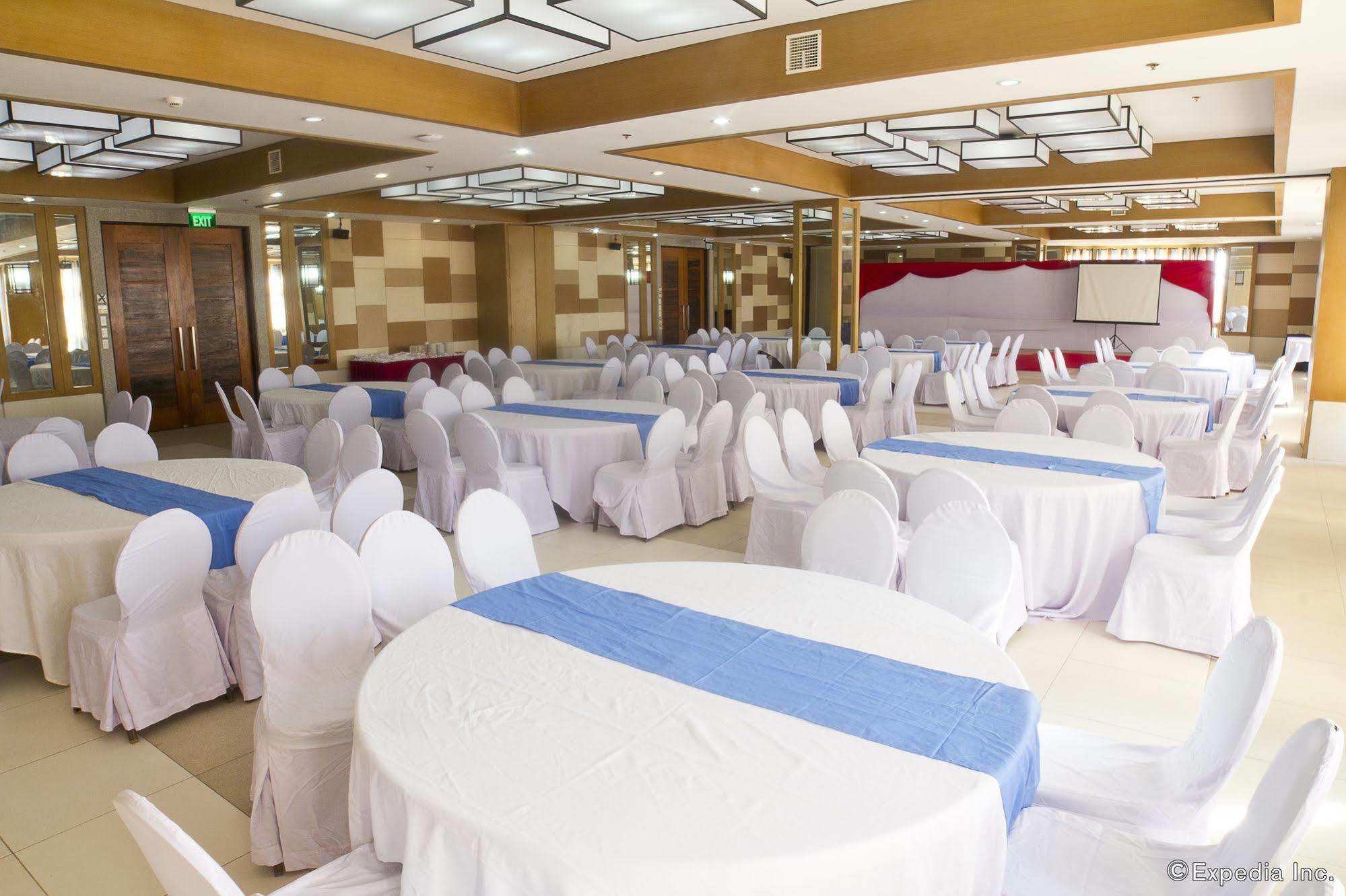 Crown Regency Courtyard 3* Balabag (Boracay)
