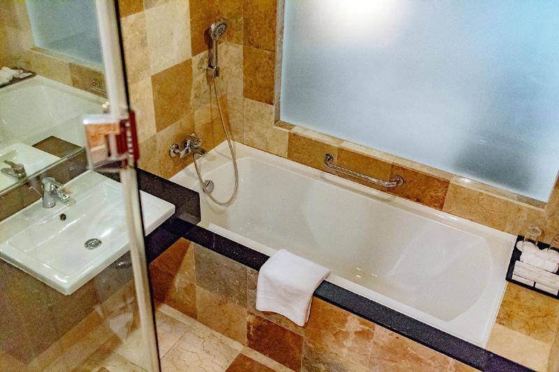 Crown Regency Courtyard 3* Balabag (Boracay)